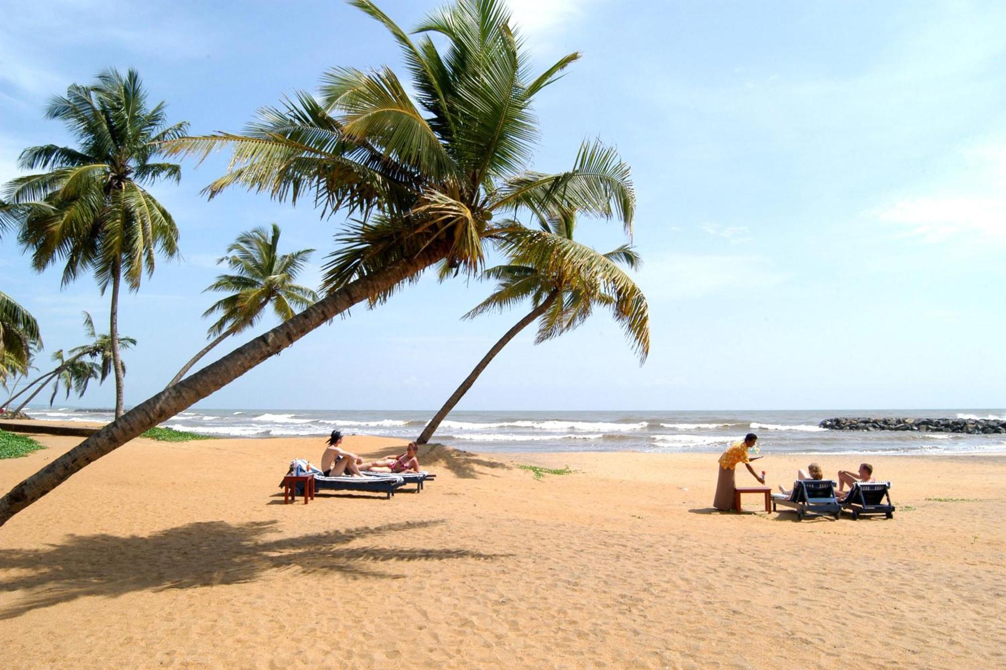 Randy'S Seaview Studio Negombo Esterno foto